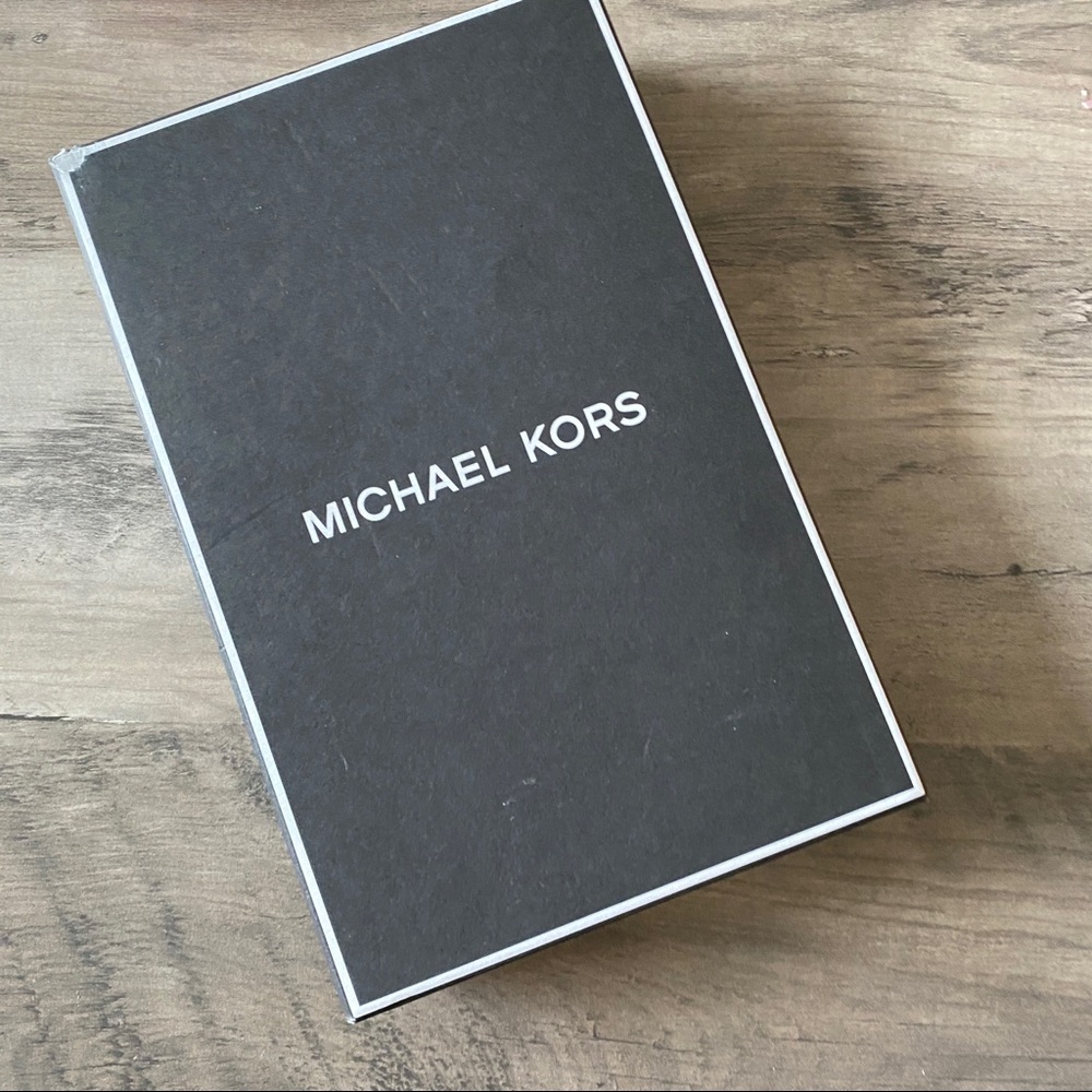 Michael Kors Men 4-in-1 Logo Belt Set New in Box - Picture 6 of 8